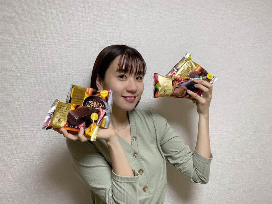 荒木悠衣のインスタグラム：「- ケンズの全てを掌握した女🍫」