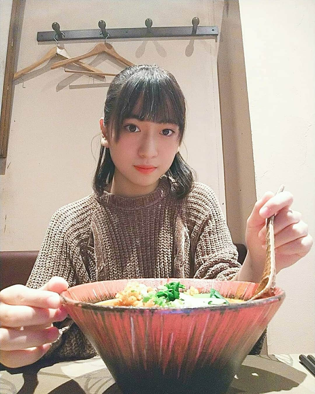 石井美凪さんのインスタグラム写真 - (石井美凪Instagram)「坦々麺🍜🌶 ︎︎ この坦々麺は今まで食べた中で1番美味しかったの！！ ︎︎ #坦々麺#nagiのご飯🍚 #ハロウィン#anapgirl #ライジングプロダクション#石井美凪」10月24日 20時37分 - minagi_ishii