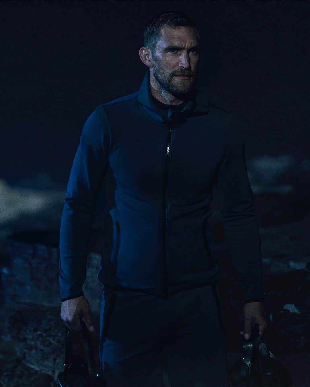 オールバーブラウンのインスタグラム：「Planning an adventure this weekend? Wherever you're going there's still time to layer-up with our new #Shark capsule. Bite into protective outerwear, streamlined swimwear and technical layering pieces via the link in our bio. 🦈 #DoseOfSun #OrlebarBrown #OBsAroundTheWorld」