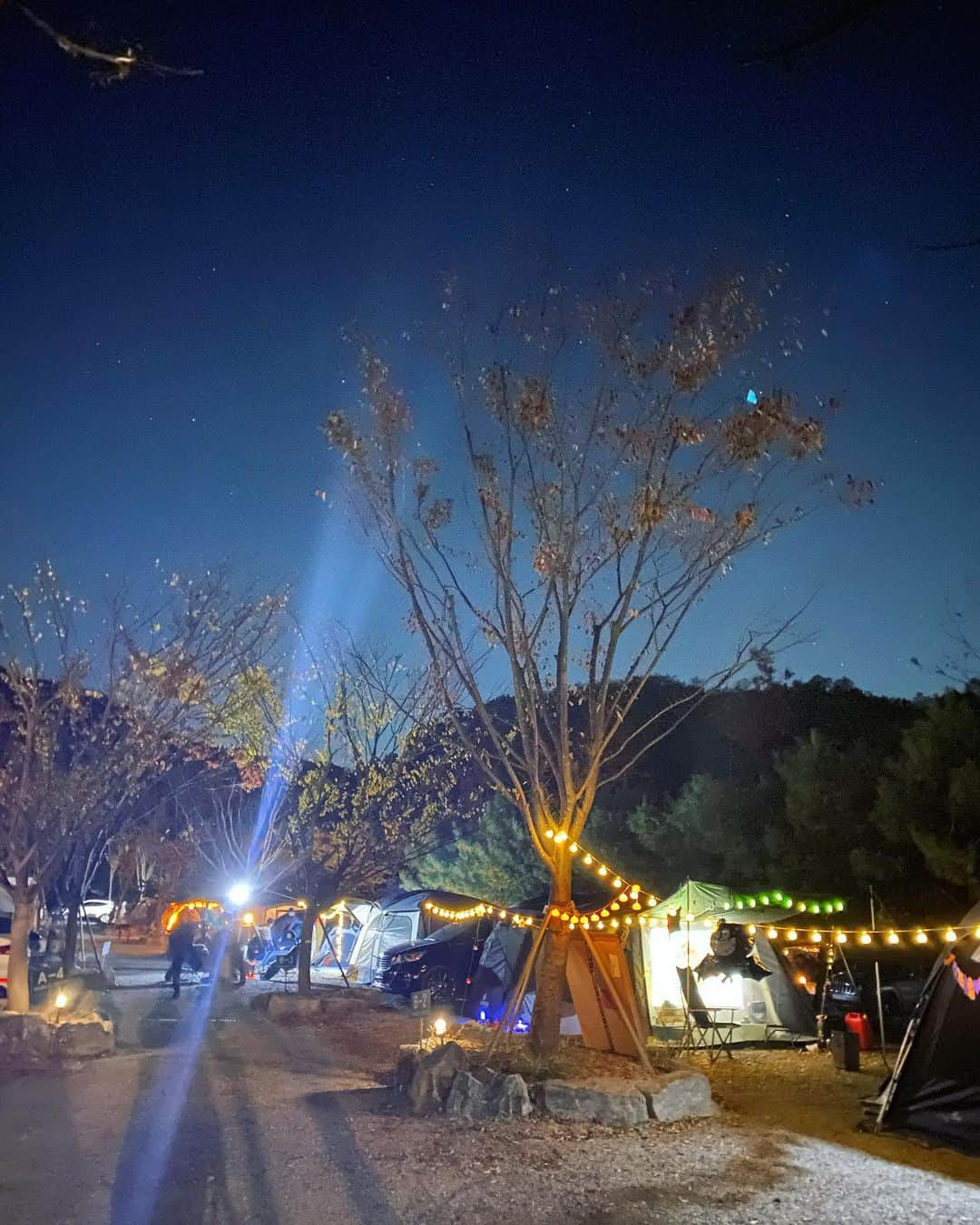 チェ・ジャヘさんのインスタグラム写真 - (チェ・ジャヘInstagram)「. #밤 #별 #가을 #캠핑 #우리  #camping⛺️」10月24日 20時47分 - lovely_jahye