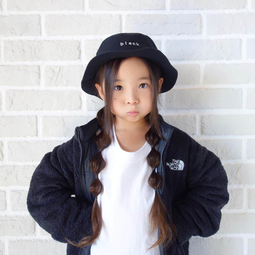 Saraさんのインスタグラム写真 - (SaraInstagram)「. coordinate♡ . ずっと欲しかった #thenorthface のリバーシブルジャケットを @branshes オンラインで ちょっとお得にGET⭐️ . これからたくさん使おう✌️ . #ootd #kids #kids_japan #kids_japan_ootd #kjp_ootd #kidsfahion #kidscode #kidsootd #kidswear #キッズコーデ #キッズファッション #インスタキッズ #branshes #radchap #jeanasis #nike #リバーシブルジャケット #ライブドアインスタブロガー」10月24日 21時08分 - sarasara718