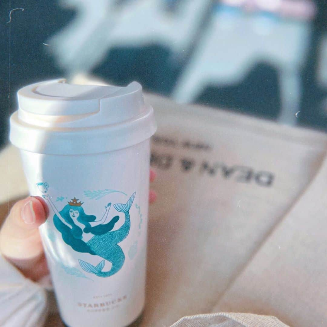 Luna.（ルナ）のインスタグラム：「My Tumblr🥤 #starbucks」