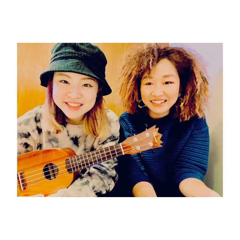 iCasさんのインスタグラム写真 - (iCasInstagram)「11月27日にCCと2人でライブします✨ 25名限定のレアなライブ🌞🌞  ほんとにCCはピアノが上手くてピアノ弾いてる時めちゃくちゃイキイキしてて 私の中で密かにのだめカンタービレと呼んでいる。。笑 指がハジけてるのよ。小さい頃からずっとピアノと共に生きて来たんだなぁと思わせるミュージシャンです。  昔の曲も新たなアレンジで、新たな気持ちで今を乗せてお届けしたいなと思ってます〜💪チャレンジチャレンジ🔥🔥  みなさまよろしくお願いしまーす🙏❣️ 詳細のってます👇 @oreskaband_official」10月24日 21時46分 - icas0g0