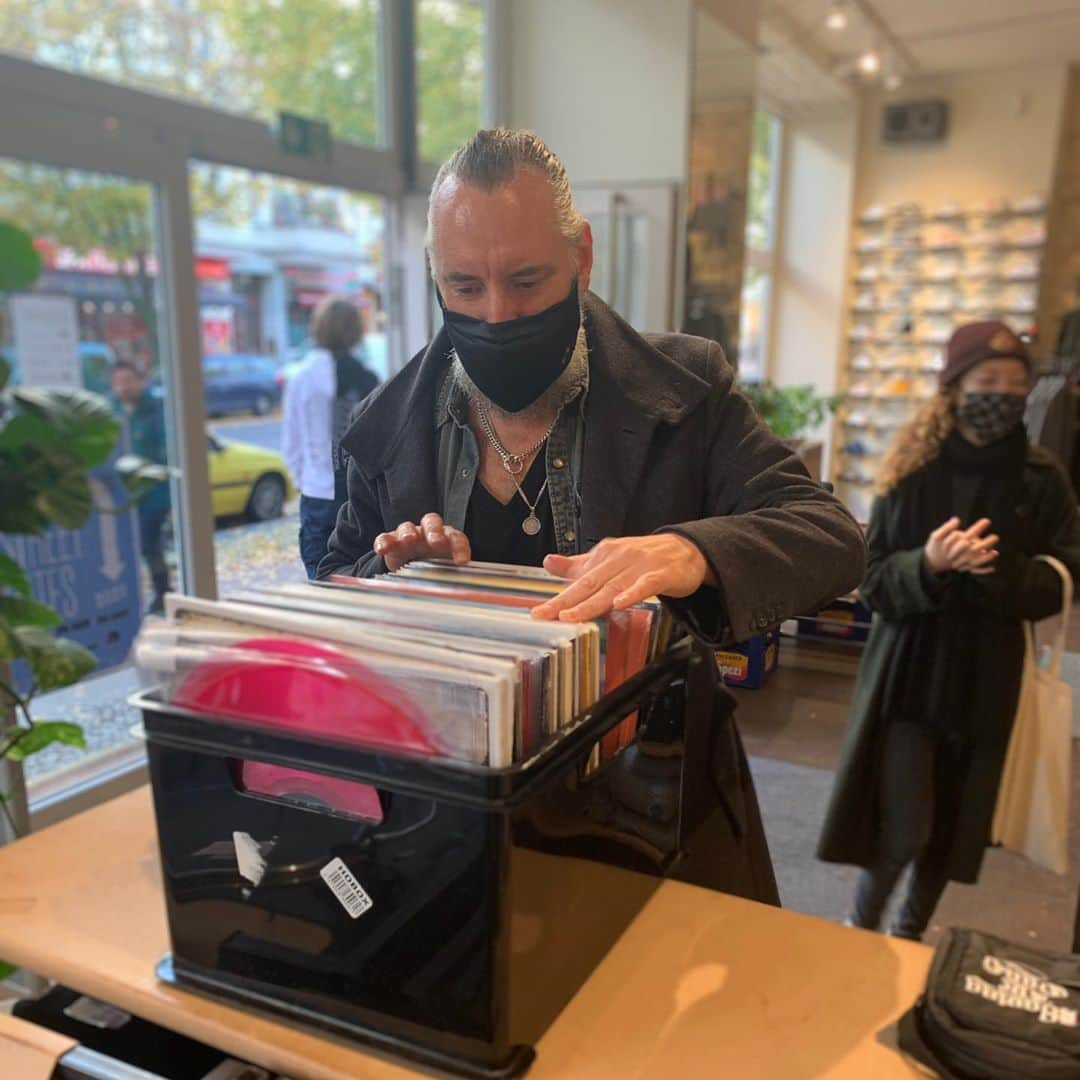 フィンクさんのインスタグラム写真 - (フィンクInstagram)「#rsd 2020 part 3 - a nice excuse for a little dig on the way back from the market today .... Support your local record store - you’ll miss them when they’re gone ... F x」10月24日 21時45分 - finkmusic