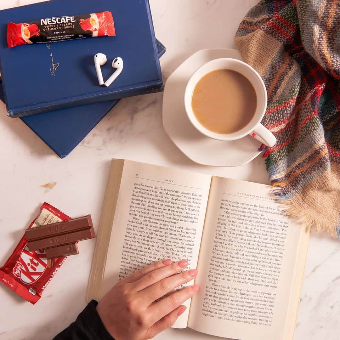 NESCAFEのインスタグラム：「If you were looking for an excuse to take a longer coffee break – today is the day!🎉 @kitkat is celebrating its 85th anniversary, so grab that bar, make your favorite brew and enjoy! 🥳☕🍫 Share your version of KitKat slogan on their social media using the hashtag #ABreakForHaveABreak !  #nescafé #coffee #coffeelovers」