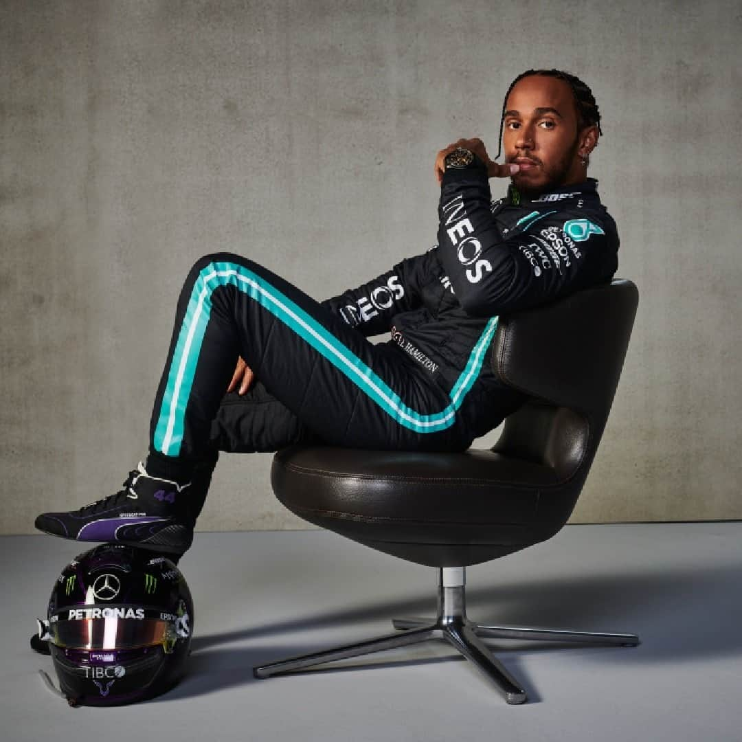 IWCさんのインスタグラム写真 - (IWCInstagram)「Ready for another? 🔥🔥🔥Best of luck @MercedesAMGF1. #IWCxMercedesAMGF1 #IWCRacing @lewishamilton #PortugueseGP #F1 #LewisHamilton」10月24日 22時00分 - iwcwatches