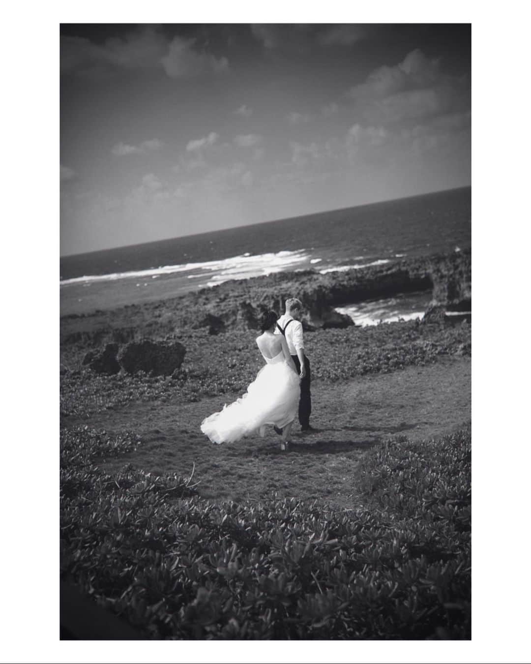 ケルク ハナのインスタグラム：「結婚式からもう1年 早いなぁ☺️」