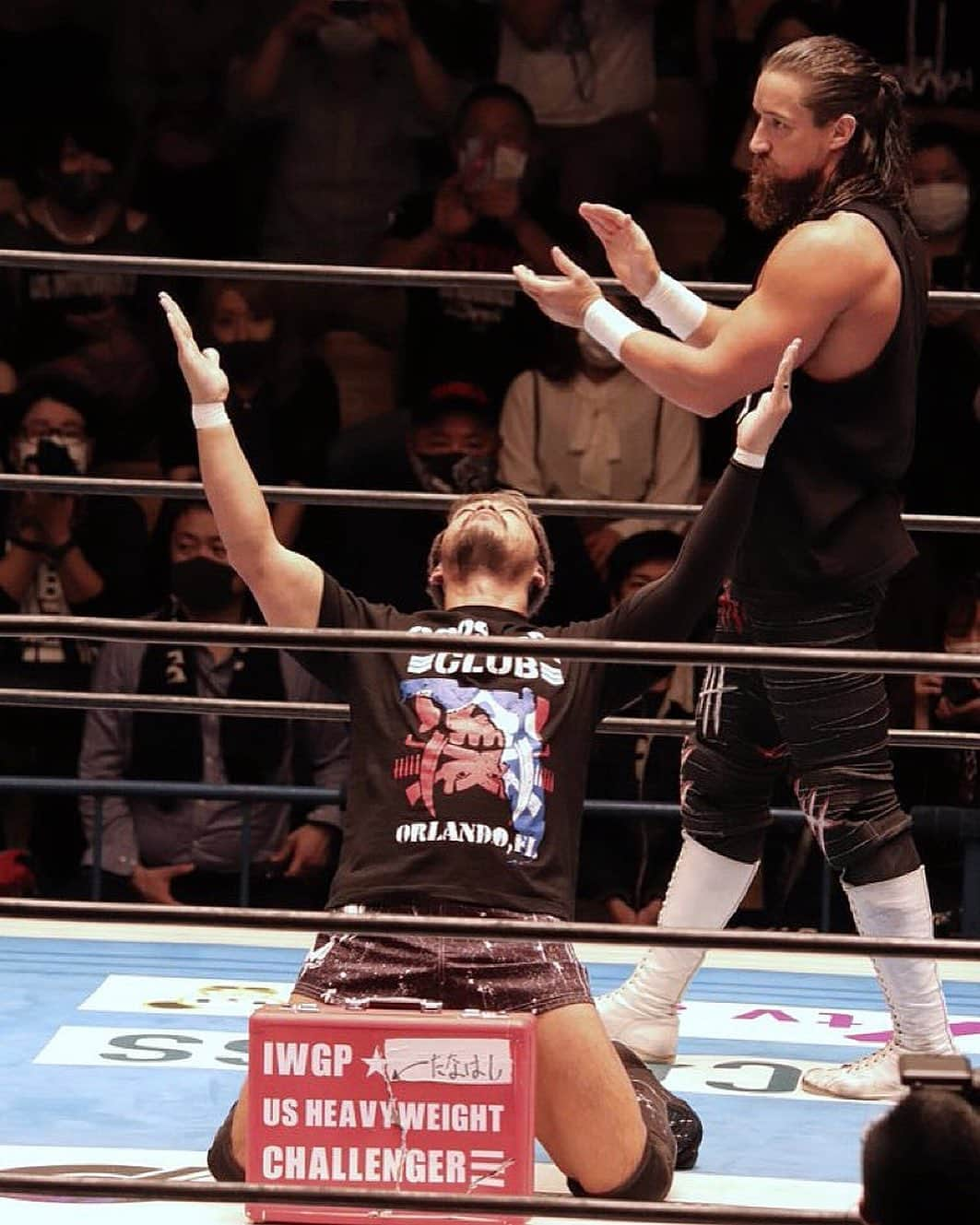 ジェイ・ホワイトさんのインスタグラム写真 - (ジェイ・ホワイトInstagram)「I need mine. - - -  #Jay1 #Switchblade #JayWhite #BulletClub #NJPW #KingSwitch #ProWrestling #ジェイホワイト #WrestleKingdom #PowerStruggle #Kenta」10月24日 22時34分 - jaywhitenz