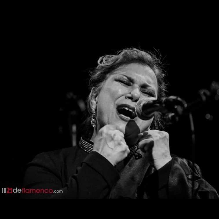 DeFlamenco.comのインスタグラム：「El flamenco llora la muerte de La Susi  DEP   https://www.deflamenco.com/novedades/el-flamenco-llora-la-muerte-de-la-susi.html  #flamenco #deflamenco #lasusi #flamencosevilla」