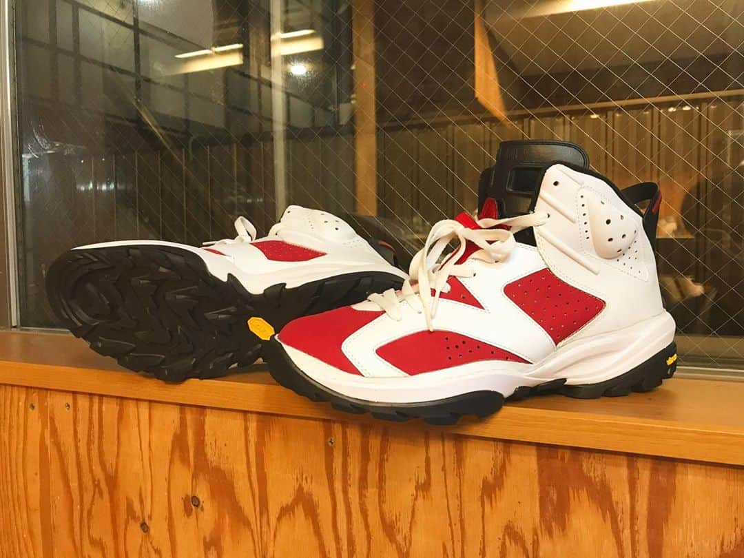 Sneaker At Randomさんのインスタグラム写真 - (Sneaker At RandomInstagram)「AIR JORDAN 6  ビブラムソールでソール交換  #jordan6 #jordan #jordan6carmine #nike  #ビブラム#スニーカー好き#スニーカーアトランダム #スニーカー #スニーカー修理 #修理職人 #市川 #本八幡 #sneakeratrandom #sneaker #shoestagram #repair #大阪 #心斎橋」10月24日 22時42分 - sneaker_at_random