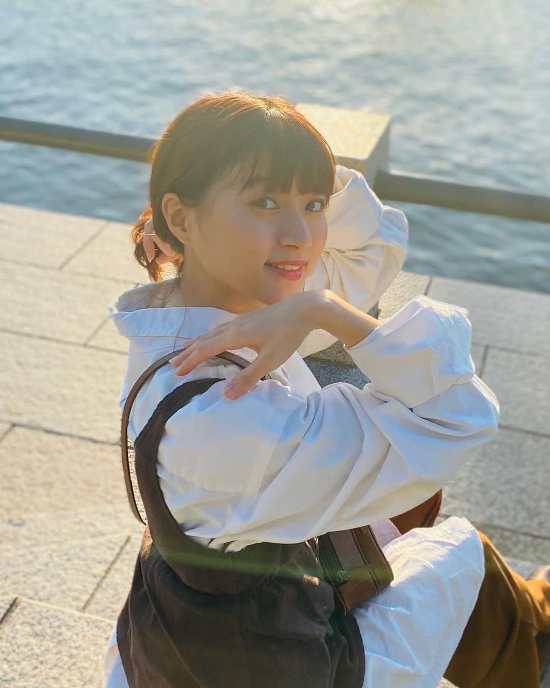 谷口萌衣子のインスタグラム：「. . . (皆様文化発信の動画は見て頂けましたでしょうか...？　1人一回、インスタではMCRのストーリーにて投票が可能です。ぜひぜひよろしくお願いします🐢) #ミスキャンパス立命館 #大学生 #京都観光 #夕日 #ポートレートモード」