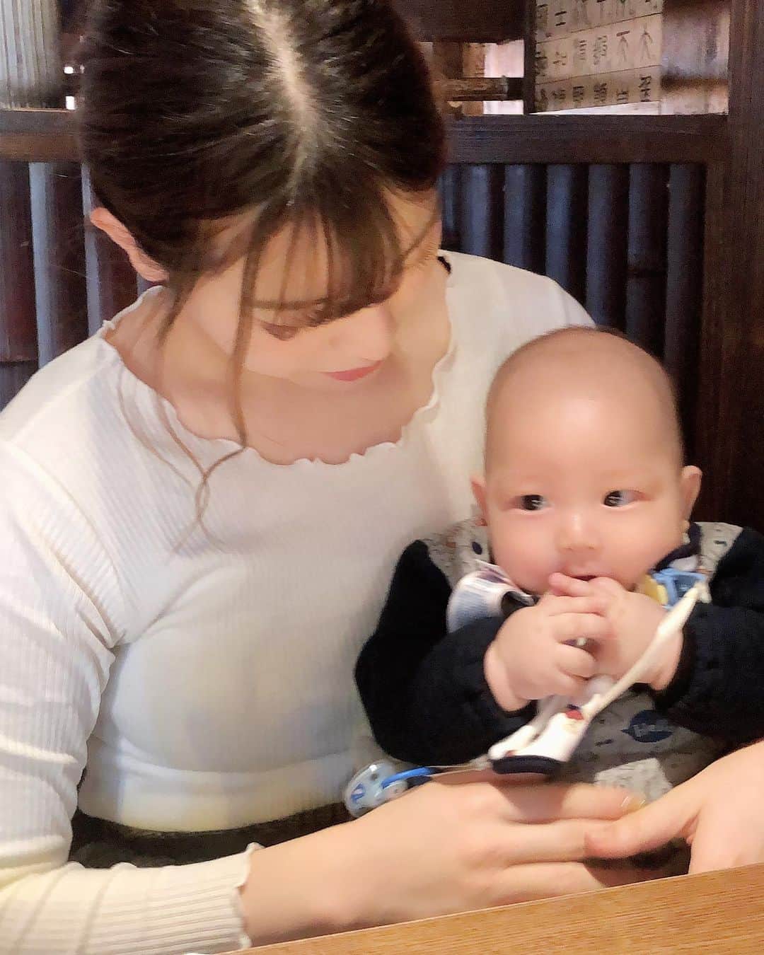 のインスタグラム：「なつの大好きなりおとなっちゃん❤︎ りおすっかりママでほんと尊敬する🥺 今回は沢山会えて良かった💕 #りおちゅ #なっちゃん」