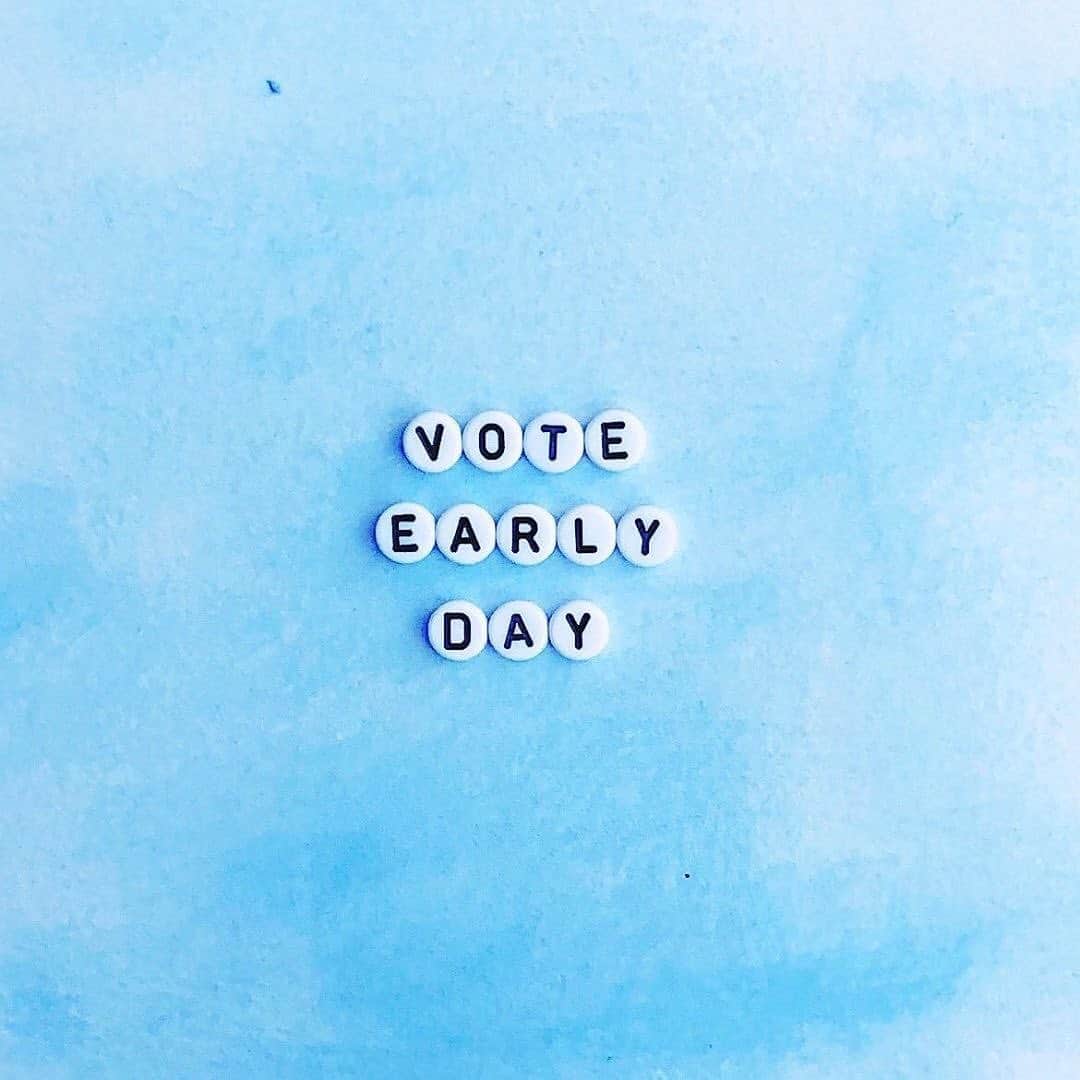 クラーク・グレッグのインスタグラム：「Today is #VoteEarlyDay So make a plan and Vote Early. Like a boss. Make sure you're ready to vote with the link in bio to learn about the options are available to you. Make sure your voice is heard and you've made a plan to vote!! Your vote matters! Thank you @lucialitman @amyschumer」