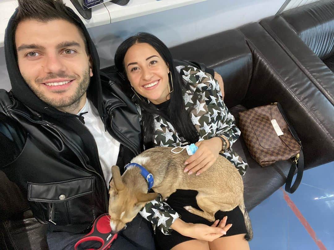 ヤナ・イグリアンのインスタグラム：「Давайте поиграем в имена ??  Все помнят правила ?... Всё как в города только имена !  Начнём Яна ...тебе на А ...」