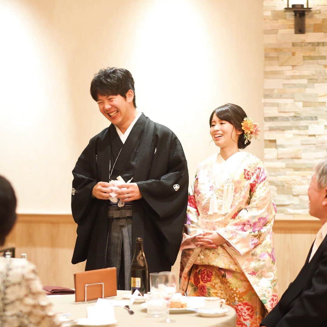 ラ パルティールさんのインスタグラム写真 - (ラ パルティールInstagram)「. “Shinichiro  and  Asuka's Wedding“﻿ ﻿ ﻿ 穏やかなお二人の人柄がつくりだす﻿ 「#アットホームウェディング」﻿ ﻿ 1組貸切だからこそ﻿ ゲストとゆっくり会話を楽しみながら﻿ 和やかに時間が進んでいきました﻿ ﻿ お子様ゲストから﻿ ご年配のゲストまで﻿ 全員が参加でき、楽しめるようにと﻿ 人一倍ゲストのことを考えて﻿ 結婚式を作っていったお二人です﻿ ﻿ ﻿ _ _ _ _ _ _ _ _ _ _ _ _ _ _ _ _ _ _ _ _ _ _ _ _ _ _ _ _ _ _ _ _ _﻿ .﻿ 新潟県長岡市古正寺3-39﻿ プライベートガーデンWedding La partir﻿ ＠partir_nagaoka﻿ .﻿ _ _ _ _ _ _ _ _ _ _ _ _ _ _ _ _ _ _ _ _ _ _ _ _ _ _ _ _ _ _ _ _ _﻿ .﻿ .﻿ #星降る会場⠀#ナチュラルウェディング  #アットホームウェディング  #ガーデンウェディング#ガーデン挙式⠀ #ブライダルフラワー  #結婚式アイディア⠀#パルティール⠀#ラパルティール #lapartir #結婚式レポート⠀#新潟花嫁 #新潟プレ花嫁 #新潟結婚式⠀#新潟結婚式場  #長岡結婚式⠀#長岡結婚式場  #1組貸切ウェディング#おしゃれ花嫁」10月24日 23時34分 - partir_nagaoka