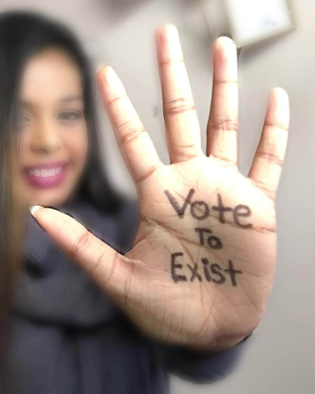 ケネスコールのインスタグラム：「Today is #VoteEarlyDay. A better future is in your hands, so why wait? Go vote TODAY! For more info visit https://www.voteearlyday.org/ #VoteToExist #Vote2020 #MakeAmericaRelateAgain」
