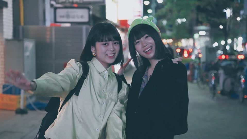 金野美穂のインスタグラム：「急遽めろんちゃんとご飯食べることに！  中々時間が取れないから貴重だった〜😭✨  アイドル時代毎日一緒にいたからやっぱり落ち着くんだよなぁ〜🥺  元メンバーに会うとついつい 甘えてしまう、、 というか唯一甘えさせてくれる存在かもしれないです。  会えて良かった〜 喋り足りなさすぎた、、😢  #山口めろん」