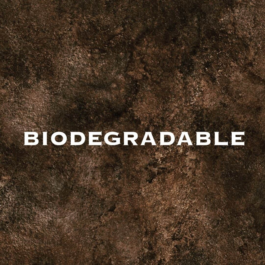 水沢アリーのインスタグラム：「BIODEGRADABLE  #ss21 #lavec #lavecmaison #ecofriendly」