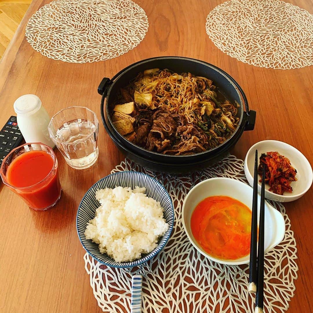 のインスタグラム：「すき焼きの次の日の朝 超超超超超劇劇劇劇劇うままままままし！ 日曜日CSプロ野球ニュースリモート生出演 担当ゲーム ソフトバンク西武戦！」