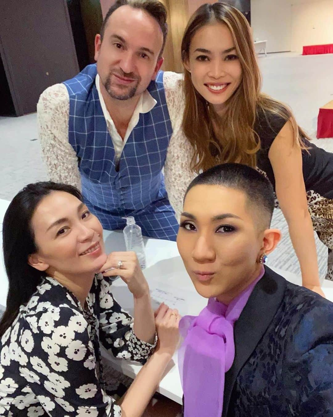 美馬寛子のインスタグラム：「Thank you to the wonderful judges at the preliminary 2020 Miss Universe®Japan Pageant 2020. You are all superstars ✨  @hancockjason0702 @miyakomiyazaki @kodomakeup @missuniversejapan   Finals on the 29th October! 👑  . . . . . . . . .  @missuniverse @my_beauty_hm ﻿ #ミスユニバース﻿ #ミスユニバースジャパン #ミスユニバースジャパン2020 ﻿ #コードスリー」