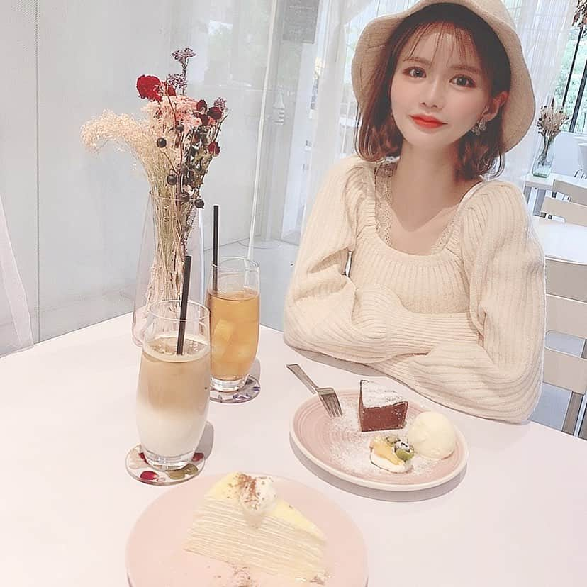 MISAさんのインスタグラム写真 - (MISAInstagram)「ㅤㅤㅤㅤㅤㅤㅤㅤㅤㅤㅤㅤㅤ ここのカフェもかわいかった☕︎❤︎ ㅤㅤㅤㅤㅤㅤㅤㅤㅤㅤㅤㅤㅤ」10月25日 10時30分 - chatae._