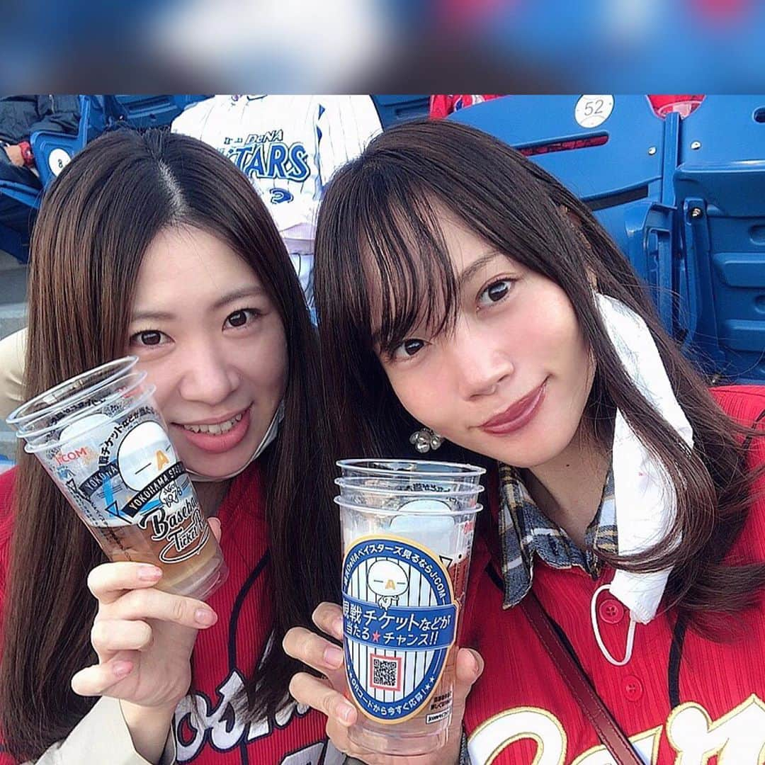 古田ちさこさんのインスタグラム写真 - (古田ちさこInstagram)「昨日はハマスタ❣️🐼🏟﻿ ﻿ 森下投手投げて打って9勝目㊗️﻿ ﻿ ほんと尊い………💫💫﻿ ﻿ みかちゃんとだったのもあってビールがすすむすすむ🍻﻿ ﻿ でも6回までの販売なの知らなくて4杯目買いに言ったら売ってなくて残り3イニングどうしたら…と絶望しました。🥺⚡️﻿ ﻿ そんな今年最初で最後のハマスタ🏟﻿ そしてロペス選手2000本安打おめでとうございます❗️ ﻿ 秋の快晴の中のデーゲーム気持ち良かったな🎈🎈﻿ ﻿ ﻿ ﻿ #カープ観戦#ビール#ざっくぅ﻿ #ヒーローインタビュー#森下暢仁 選手﻿ #ハマスタ#横浜スタジアム#yokohama﻿ #ビール好き#ビアスタグラム#野球観戦⚾️﻿ #プロ野球#広島カープ#carp#球場﻿ #カープ#カープ女子#広島東洋カープ #ballpark#棒球#野球女子#棒球衣#lovebeer#beerstagram#hiroshimacarp﻿ #ビール女子#野球観戦#こいほー#🎏」10月25日 10時36分 - chisakofuruta