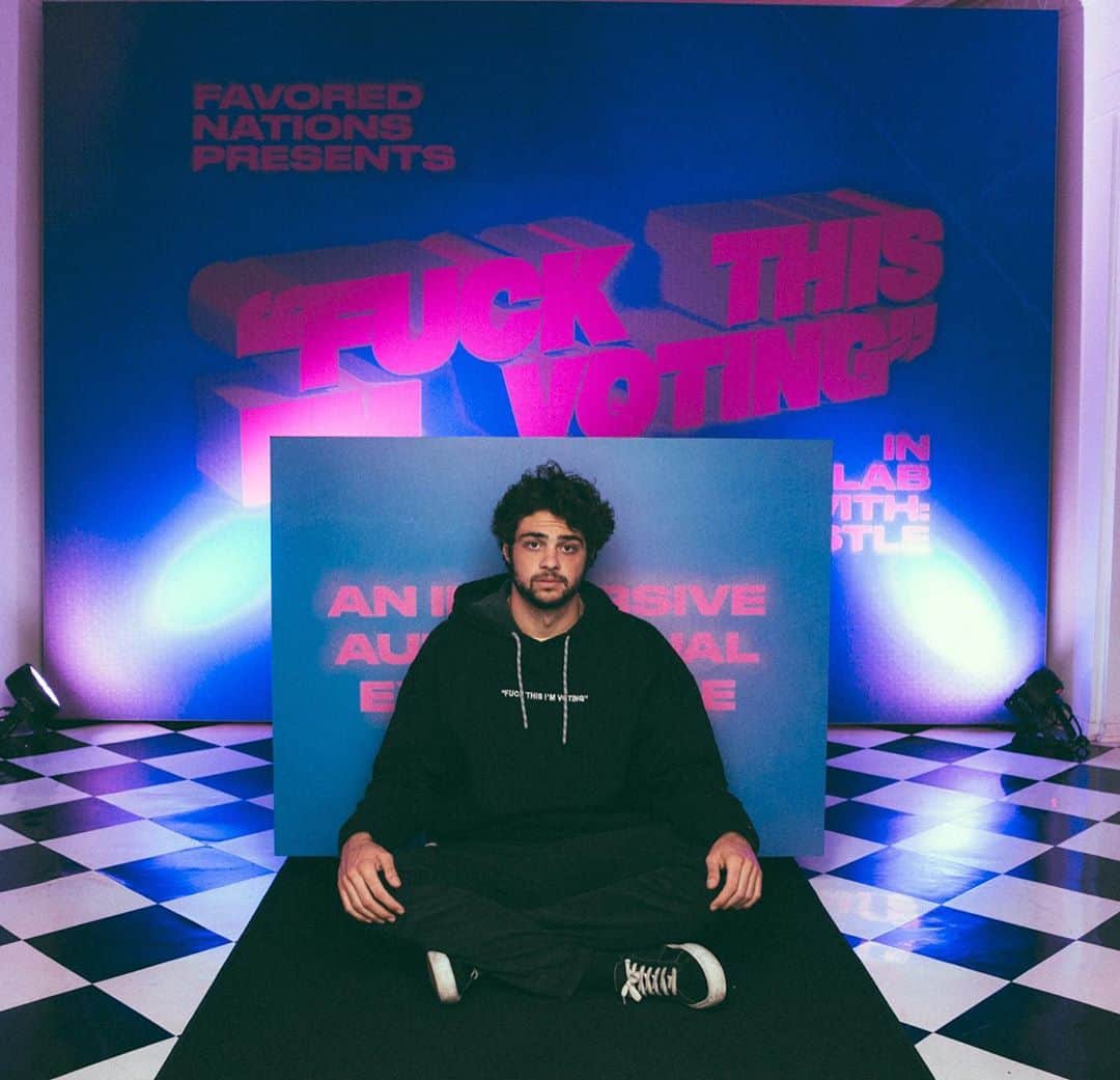 ノア・センティネオのインスタグラム：「“FUCK THIS IM VOTING” presented by @favorednations   An interactive and immersive art experience - this wouldn’t have been possible without @keys2castle   Shoutout @flighthouse for the location and support- fucking love y’all.」