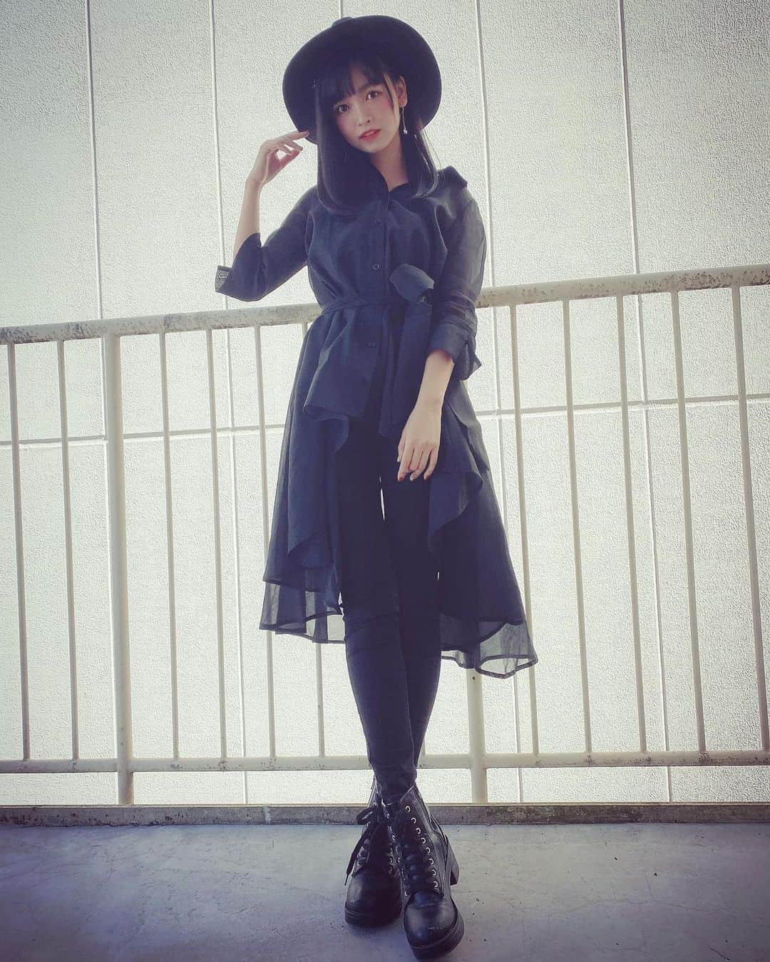 AIRIさんのインスタグラム写真 - (AIRIInstagram)「黒衣装♥ . . . PiXMiX #アイドル #idol #偶像 #オシャレ #クール #クールコーデ #かっこいい #コーデ #ファッション #大人 #インスタ映え # #高校生 #black #jk #3rd #Anniversary #live #fashion #code #cool #Japan #followme #可爱 #长得帅 #西服  #fjk #秋 #autumn」10月25日 11時02分 - aylin200442