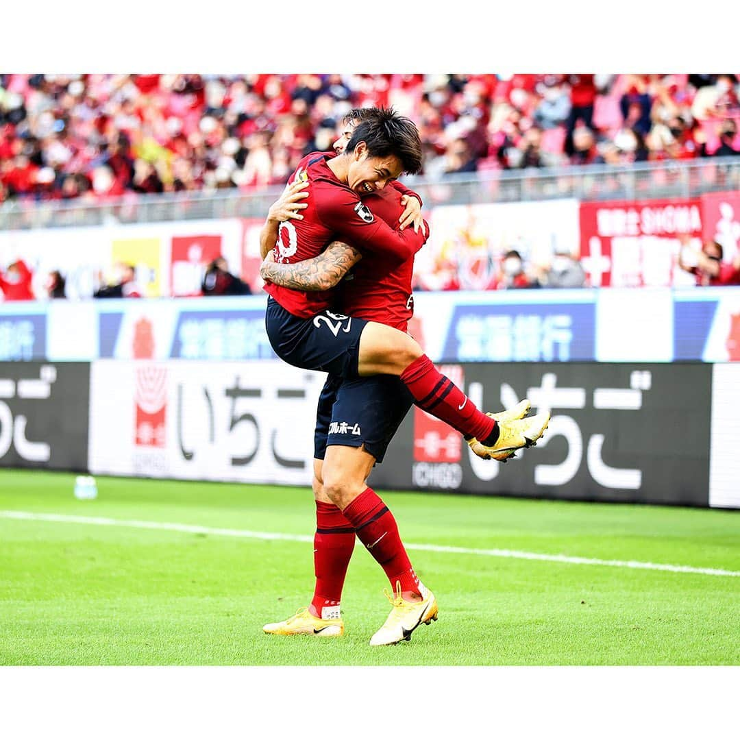 鹿島アントラーズさんのインスタグラム写真 - (鹿島アントラーズInstagram)「What a Beautiful Day!  #鹿島アントラーズ #kashimaantlers #明治安田生命Ｊ１リーグ #Ｊリーグ #カシマスタジアム #三竿健斗 #和泉竜司 #祝 #Ｊ１ #100試合 #出場 #町田浩樹 #永戸勝也 #小泉慶 #犬飼智也 #沖悠哉 #荒木遼太郎 #エヴェラウド #everaldo #永木亮太 #ファンアラーノ #juanalano #レオシルバ #leosilva」10月25日 11時00分 - kashima.antlers