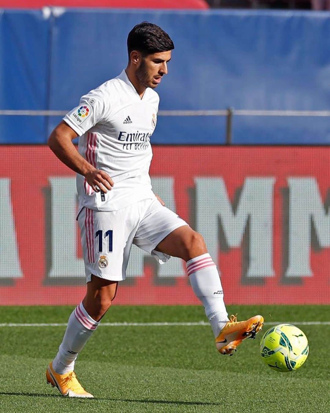マルコ・アセンシオのインスタグラム：「Gran partido del equipo. Este es el camino a seguir. ¡Esto es el @realmadrid ! #MA11 🤍  A great match from the team. This is the path to follow. This is @realmadrid ! #MA11 🤍」