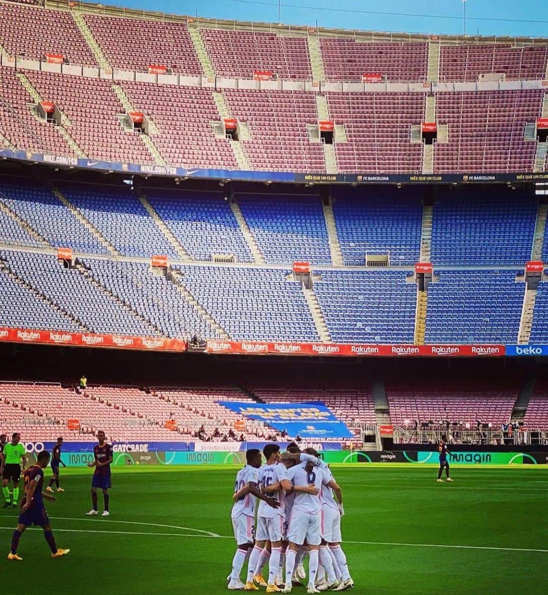 ホセ・イグナシオ・フェルナンデス・イグレシアスのインスタグラム：「Victoria !!! #ElClásico.  TEAM 🤍💪」