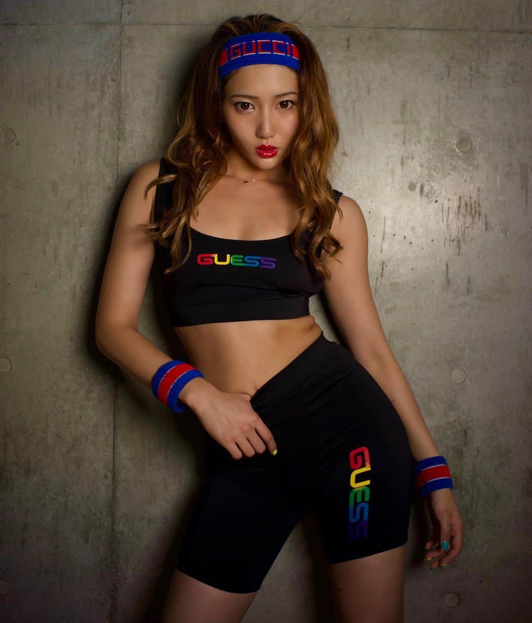 のインスタグラム：「筋肉って毎日努力してトレーニングしても中々つかないし 食べ物も質が良いの食べても育たない。 だからこそたのしんよね☺️ ゲームと同じで積み重ねが大切🥰 頑張れ私🥰  #筋トレ #トレーニング女子  #トレーニング #fitness  #トレーニング好きな人と繋がりたい  #美尻 #桃尻  #flowers  #followforfollowback  #fitnessmodel  #followｍe  #フォローミー  #作品撮り  #肉体美」