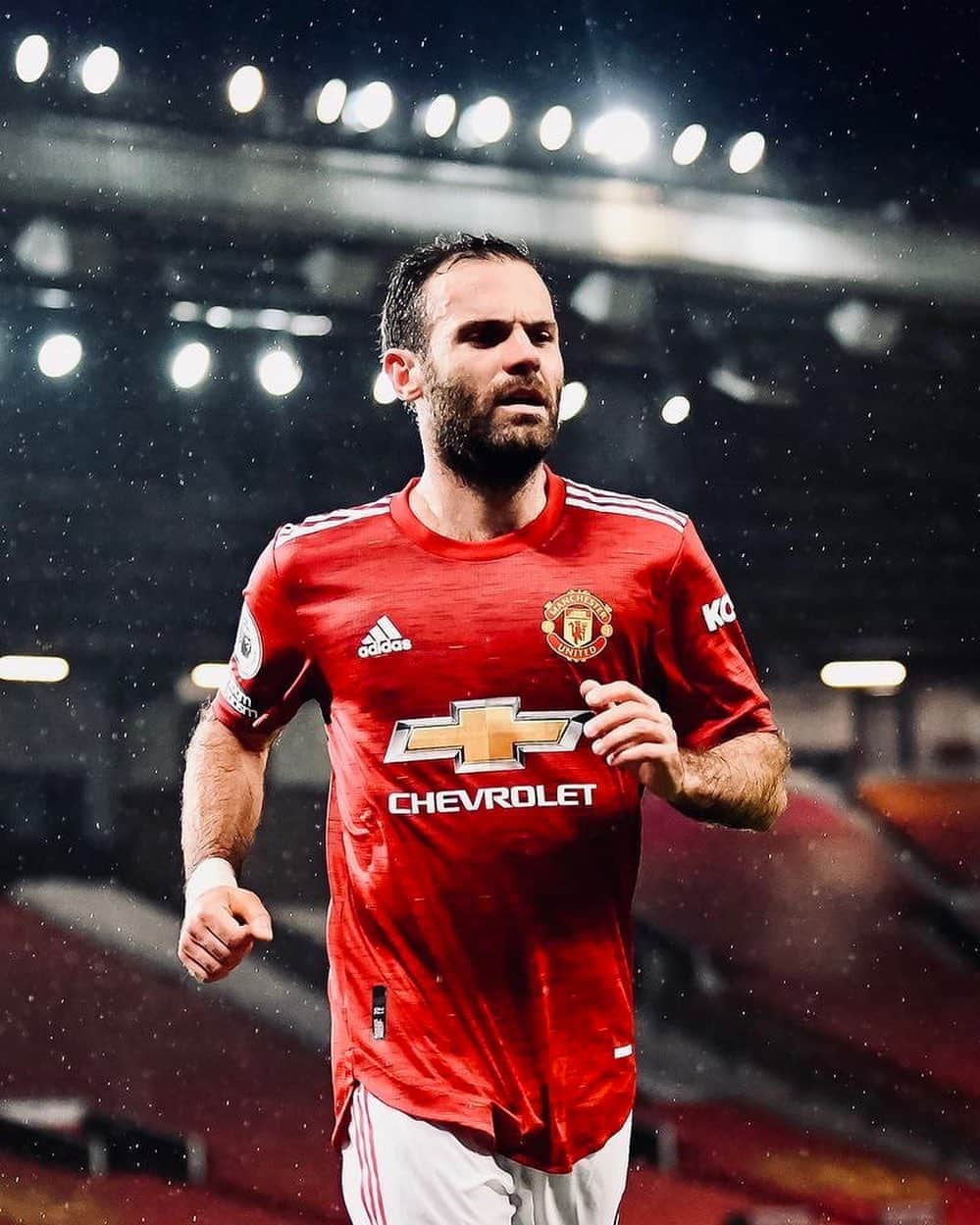 マンチェスター・ユナイテッドさんのインスタグラム写真 - (マンチェスター・ユナイテッドInstagram)「💡 #Mata 💡 #MUFC #OldTrafford #PremierLeague」10月25日 2時42分 - manchesterunited