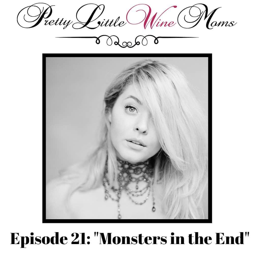 サーシャ・ピーターズのインスタグラム：「I had such a lovely time chatting with the beautiful and charming moms of #pll ♥️ @mslesleyfera @thehmc @niapeeples  If you haven’t already please go check out their podcast @prettylittlewinemoms and listen to our episode (episode 21) to get some inside info on our time on Pll and more! You won’t regret it!」