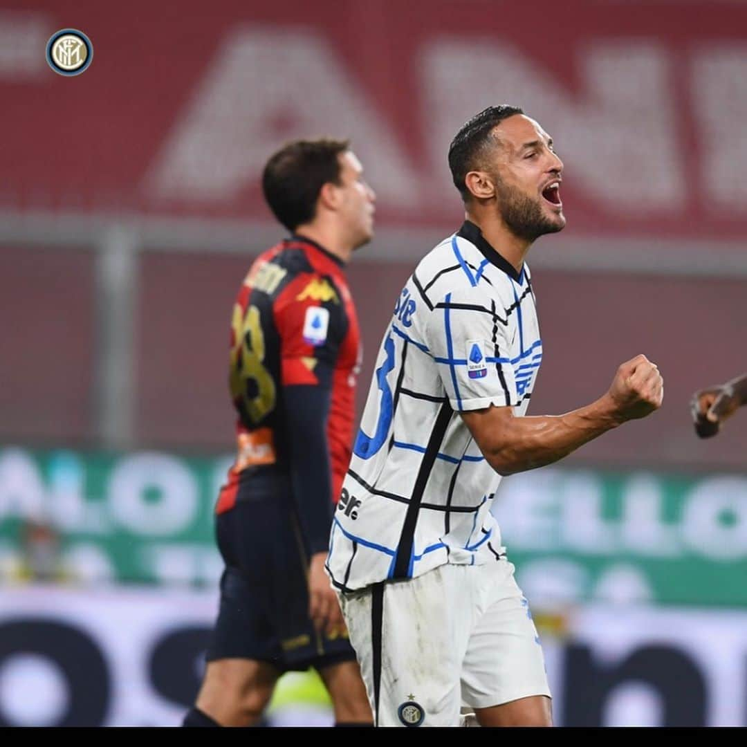 ダニーロ・ダンブロージオさんのインスタグラム写真 - (ダニーロ・ダンブロージオInstagram)「VINCERE; è l’unica cosa che ci fa star bene !!! @inter 💪🖤💙#TEAM#winner#amala#forzainter @enzadecristofaro ❤️♾👨‍👩‍👦‍👦🕷」10月25日 4時21分 - danilodambrosioreal