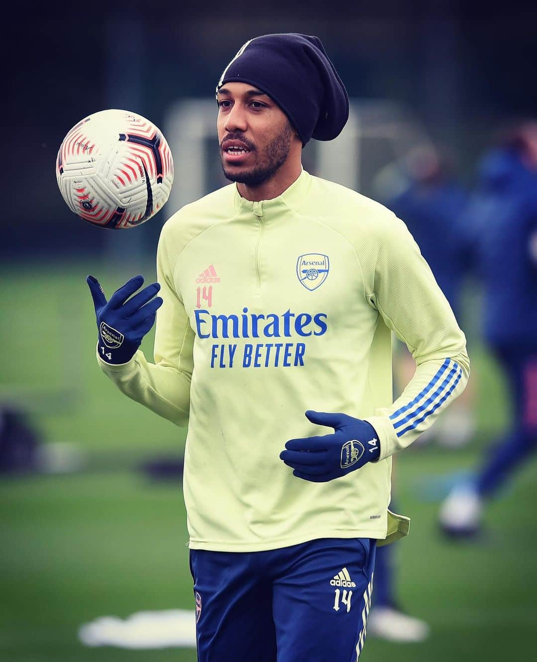 アーセナルFCさんのインスタグラム写真 - (アーセナルFCInstagram)「Swipe ⏪ for more training pics⁠⠀ ⁠⠀ #Arsenal #training #ARSLEI #EPL #premierleague #COYG #Arteta #Gabriel #Chambers #Tierney #Leno #Xhaka #Willian #Martinelli #Aubameyang」10月25日 4時35分 - arsenal