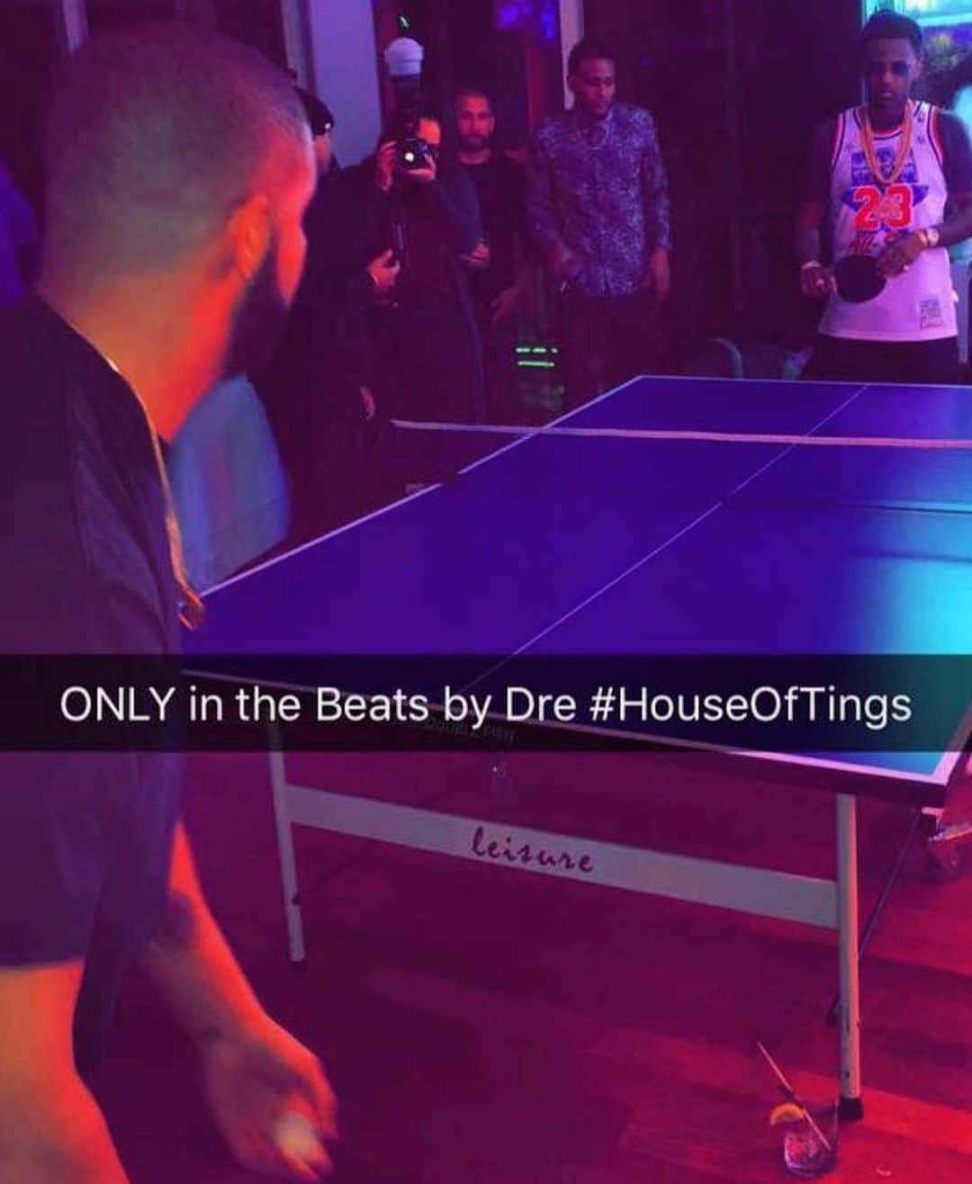 ファボラスのインスタグラム：「Happy Bday to the young Legend @champagnepapi 🎈 It’s dat SZN!! 🦂  P.S.  I’ve stepped my ping pong game up since 2016.. 🏓 When you ready my friend..」