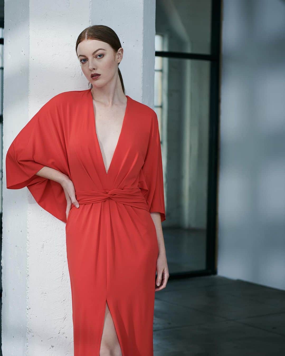 ホルストンのインスタグラム：「Make a statement this Fall in our latest arrivals — shop now on bio. #HALSTONRED」