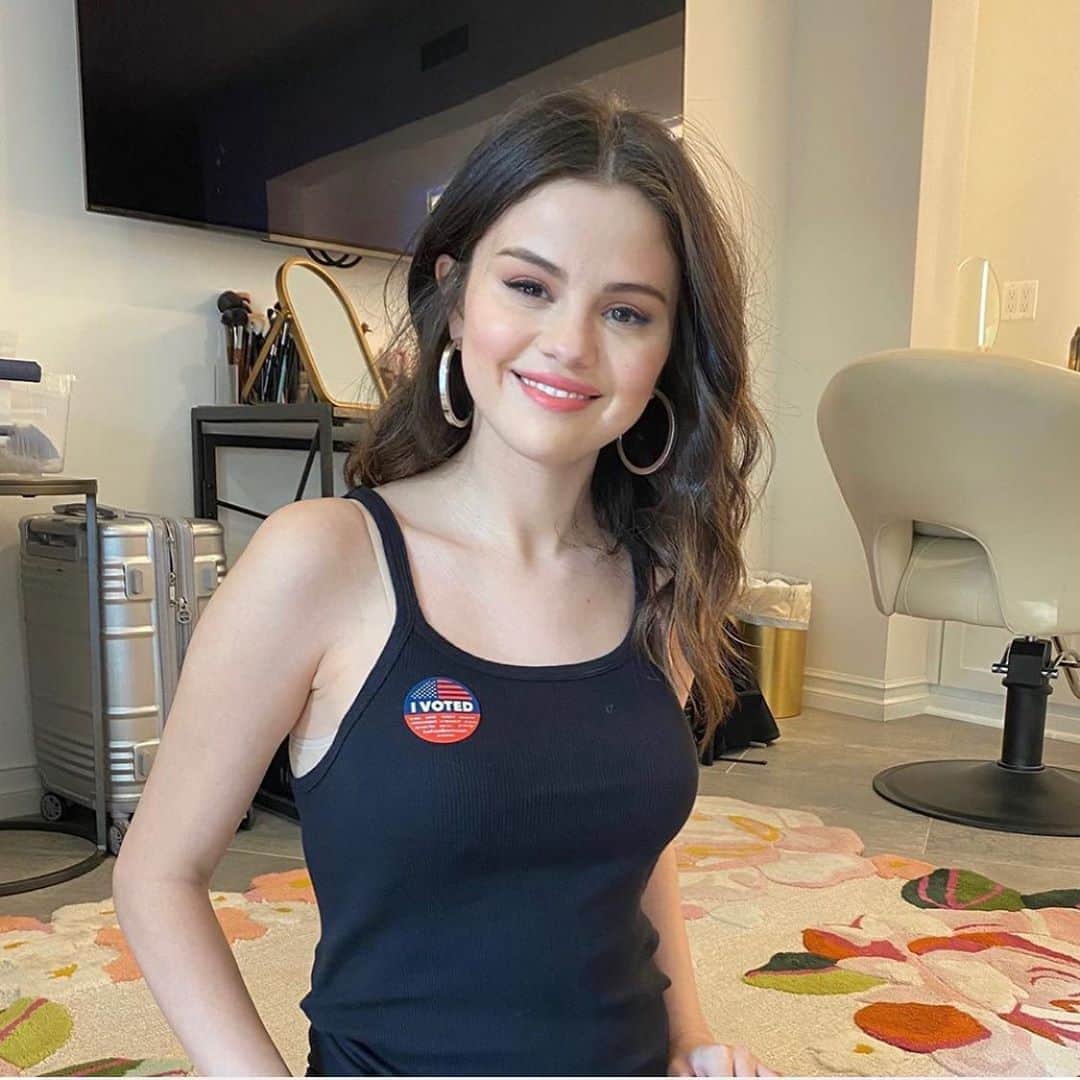 ASCAPさんのインスタグラム写真 - (ASCAPInstagram)「"Just finished filling out my ballot!" @selenagomez 👏    Today is #VoteEarlyDay - find out where you can vote early in your town with @headcountorg at the link in our bio. #ASCAPCitizen」10月25日 6時39分 - ascap