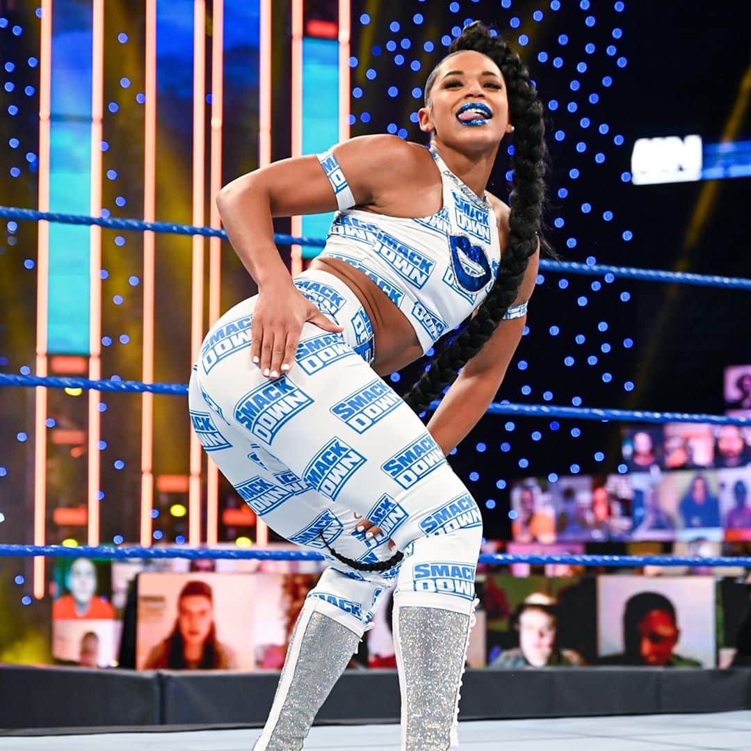 WWEさんのインスタグラム写真 - (WWEInstagram)「The bEST #SmackDown in-ring debut of all time? @biancabelairwwe」10月25日 7時00分 - wwe