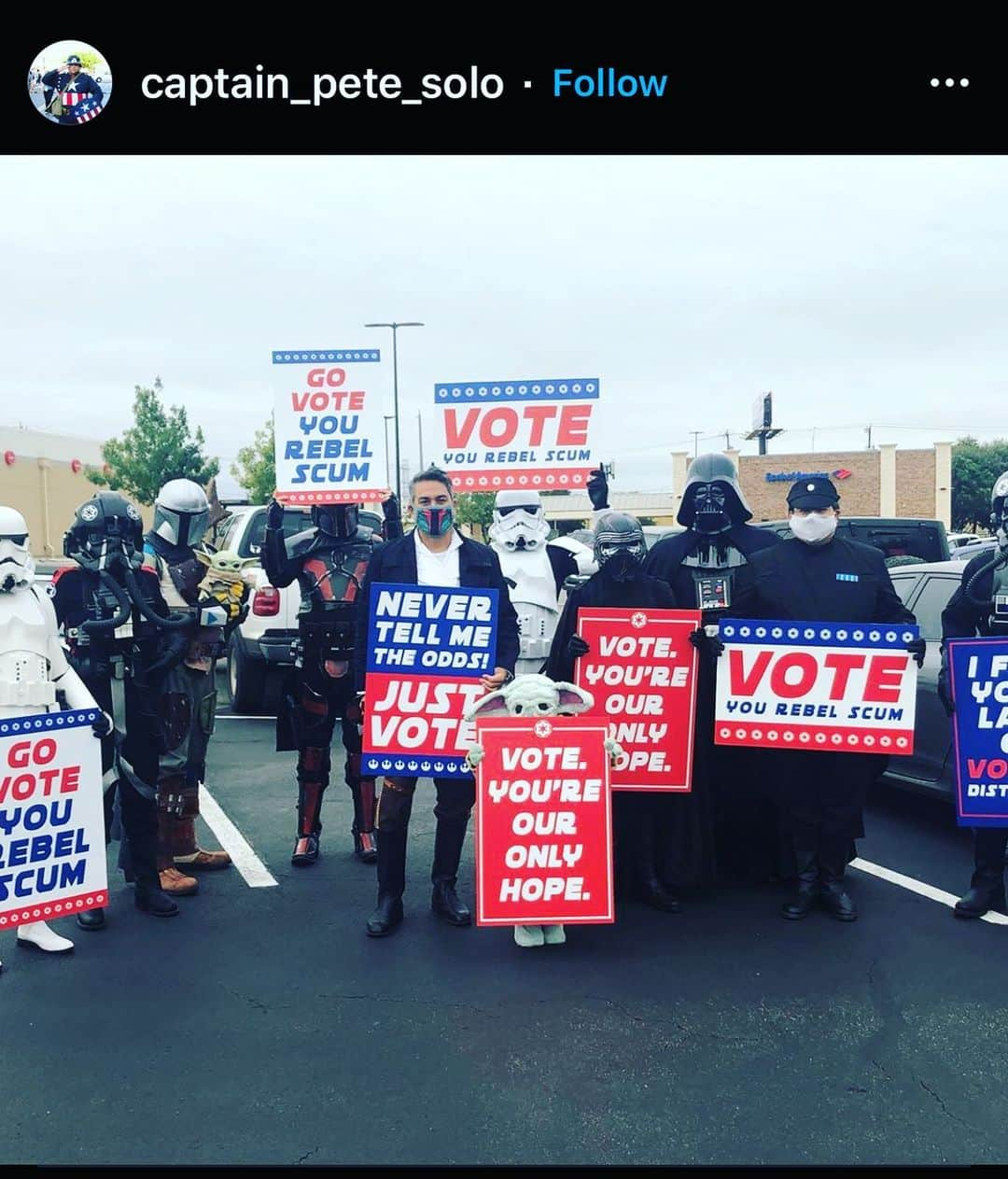 ミーガン・オリーさんのインスタグラム写真 - (ミーガン・オリーInstagram)「Now this is how you #costhevote  way to go @captain_pete_solo #fandomsunite #vote #starwars」10月25日 8時09分 - officialmeghanory