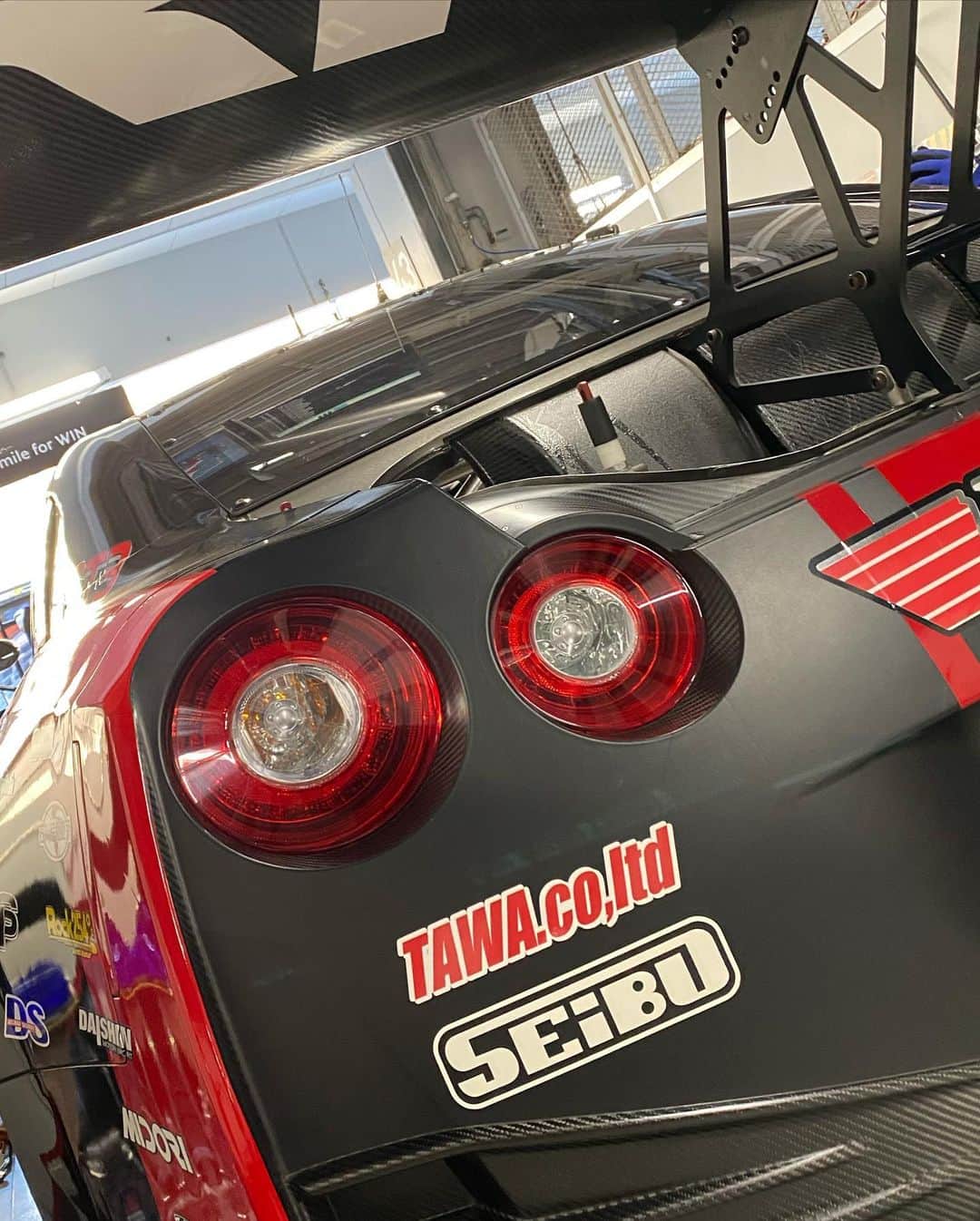 樹智子さんのインスタグラム写真 - (樹智子Instagram)「おはよう御座います！ 360号車の熱い応援お願い致します📣  おはGT🌞  11:40〜 #SUPERGT ウォームアップ  13:00〜 SUPERGT Rd.6 決勝戦  SUPER GT Round6 SUZUKA GT 300km RACE  #RUNUP #SUPERGT2020  #360号車 #supergt #runupsports #NissanMS #rivauxjapan   本日も素敵な一日を！」10月25日 8時19分 - tomocomch