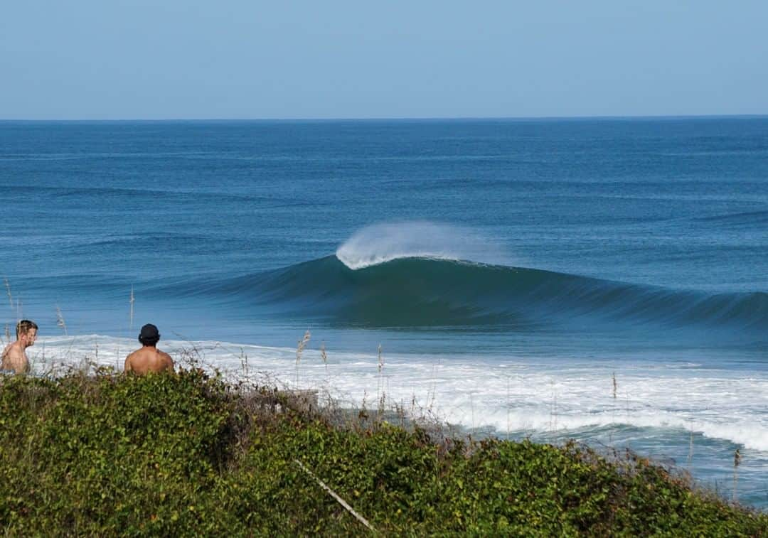 surflineさんのインスタグラム写真 - (surflineInstagram)「Hurricane Epsilon is the type of tropical cyclone all East Coast surfers wish for -- a large system that tracks towards the US, but recurves away over the Atlantic with minimal land impacts. The Outer Banks were graced with solid swell and favorable winds Saturday, setting up a solid, beachbreak tubefest. Here goes an unridden gem -- check the site for the latest on the last legs of the Epsilon swell.⁣ 📷: @CallawayRamsey」10月25日 8時20分 - surfline