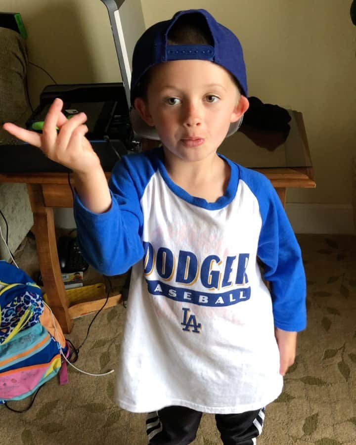 アシュリー・ケリーのインスタグラム：「“No more white uniforms boys. We’re winning in the greeeeeeys!” Confidence is key Knox. Let’s go away team!! Sidenote: The walk off at the end 🤣 FTG!!! ☑️」