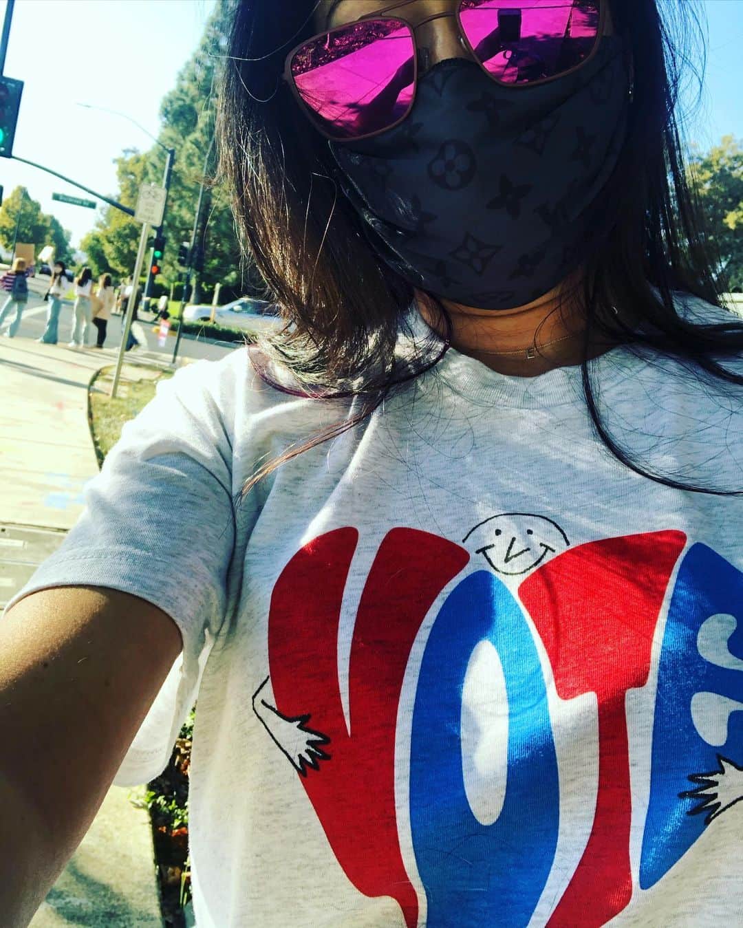 クリスティー・ヤマグチさんのインスタグラム写真 - (クリスティー・ヤマグチInstagram)「In the words of @ailamalikauthor and her daughter Kenza “Vote with your ❤️. Vote for kindness. Our voices matter. Love my Culk T-shirt designed by them, thank you for your leadership and inspiration! #vote」10月25日 8時35分 - kristiyamaguchi
