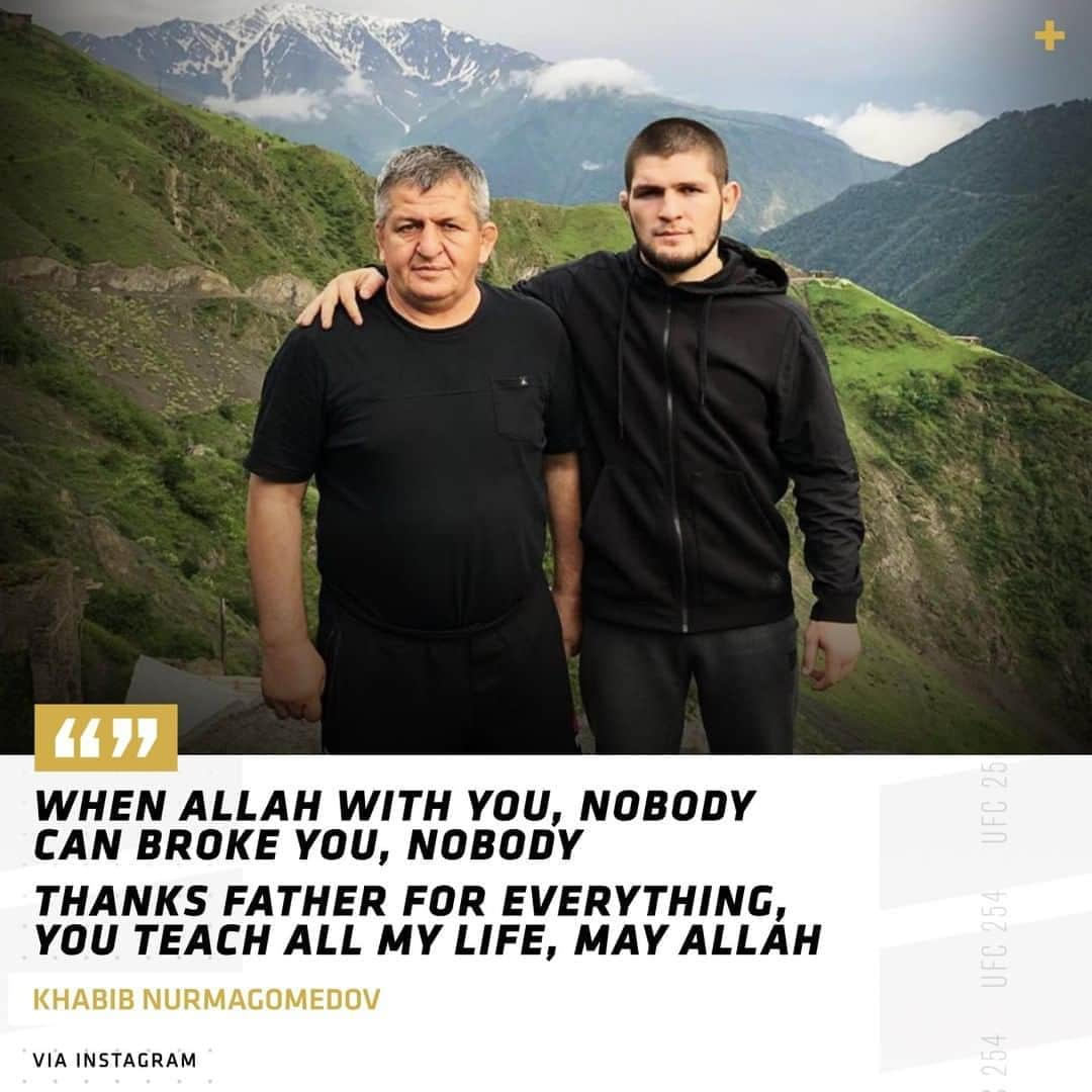 UFCさんのインスタグラム写真 - (UFCInstagram)「Khabib honors his father after retiring at #UFC254.  [ #InAbuDhabi @VisitAbuDhabi ]」10月25日 8時45分 - ufc