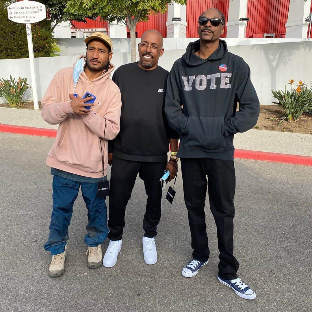 スヌープ・ドッグさんのインスタグラム写真 - (スヌープ・ドッグInstagram)「🗳 just voted 👊🏾🙏🏾. 🇺🇸」10月25日 9時38分 - snoopdogg