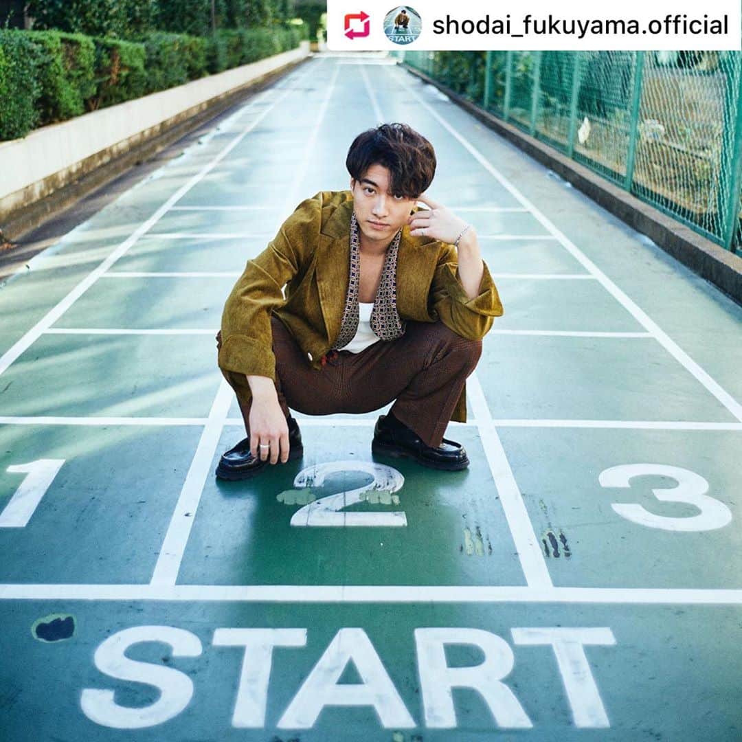 のインスタグラム：「福山翔大 Instagram.STARTです！ 応援してます！ 使用レンズは #summilux35 ！ 僕も初めてライカレンズを使った記念すべき撮影になりました！  ヘアメイク @yusuke_kasuya  スタイリスト @junshi.sato  フォトグラファー @takuyaiioka」
