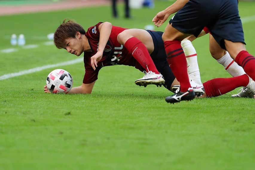 上田綺世さんのインスタグラム写真 - (上田綺世Instagram)「. Everaldo golazo!!  次は俺が！ . #antlers #jleague #上田綺世 #エヴェ刺激ありがとう」10月25日 20時44分 - bee18_official