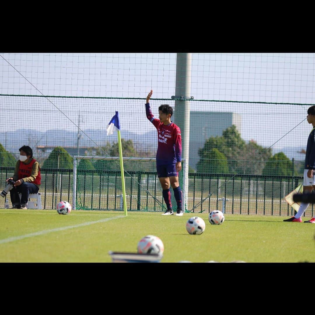 喜山康平さんのインスタグラム写真 - (喜山康平Instagram)「約8ヶ月ぶりに練習試合に出ることができました……  やっぱりサッカーは楽しい⚽️✨  #感謝と恩返し」10月25日 19時11分 - koheikiyama_